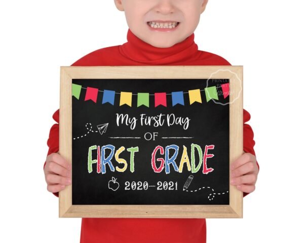 First Grade Printable Sign, First Day of School sign, First Grade Boy sign, Chalkboard sign, Instant Download, First Grade