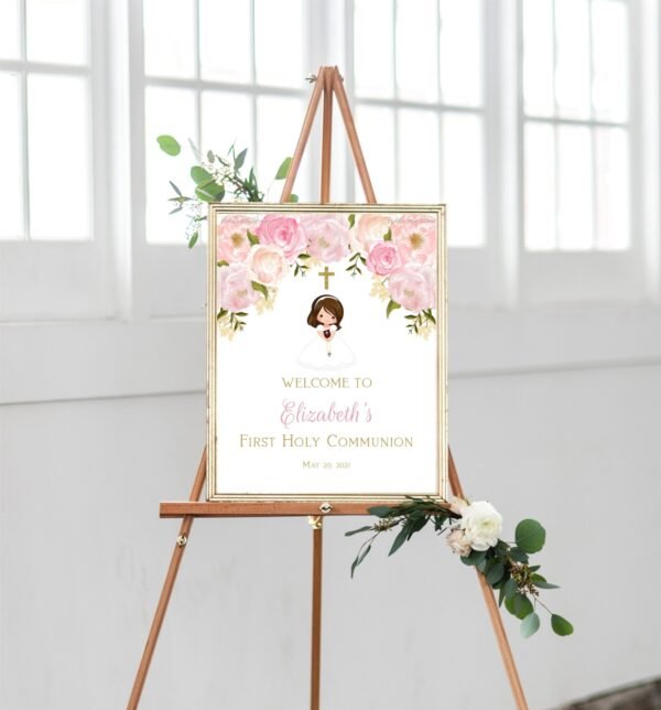 Floral First communion welcome sign girl