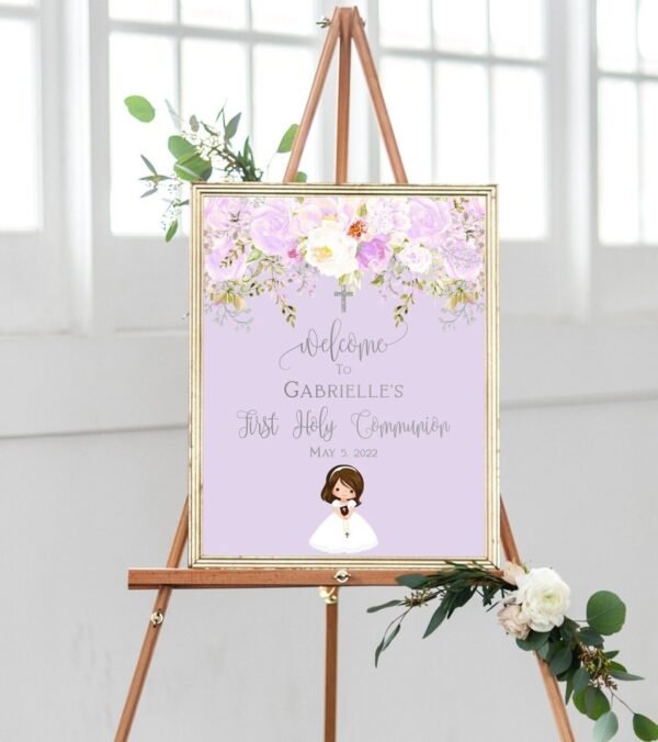 Purple First communion Welcome Sign Girl, 1st Communion Poster, First Holy Communion Girl, Printable sign, Floral Purple and Silver, FC03